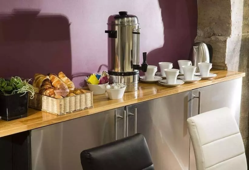 هتل Hôtel Jacques De Molay   Fitness & Sauna