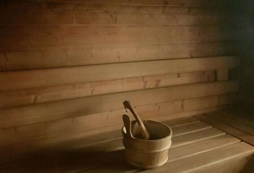 Hotel Hôtel Jacques De Molay Fitness & Sauna