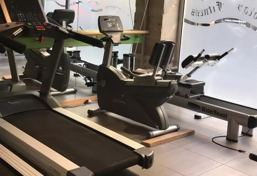 هتل Hôtel Jacques De Molay   Fitness & Sauna
