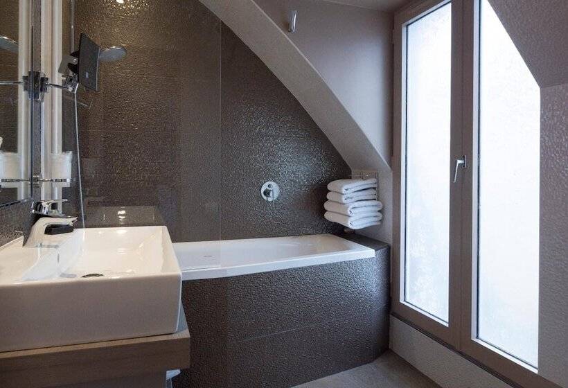 Hotel Hôtel Jacques De Molay Fitness & Sauna