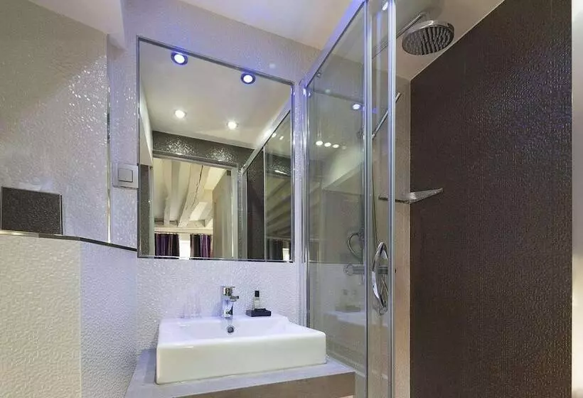 هتل Hôtel Jacques De Molay   Fitness & Sauna