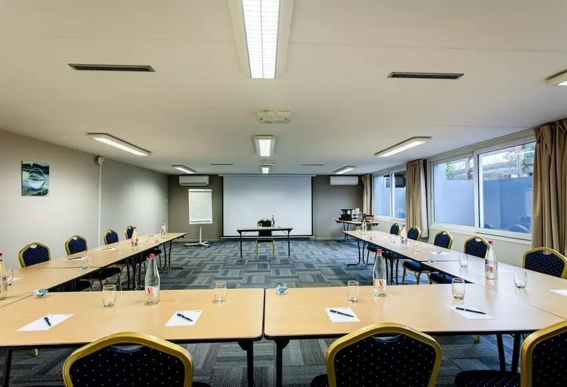 Отель L Oree Du Bois