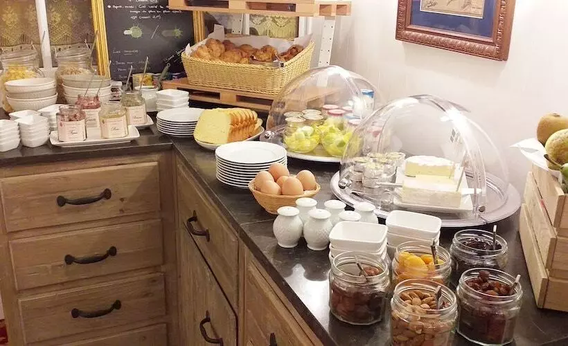 Отель Le Chantilly