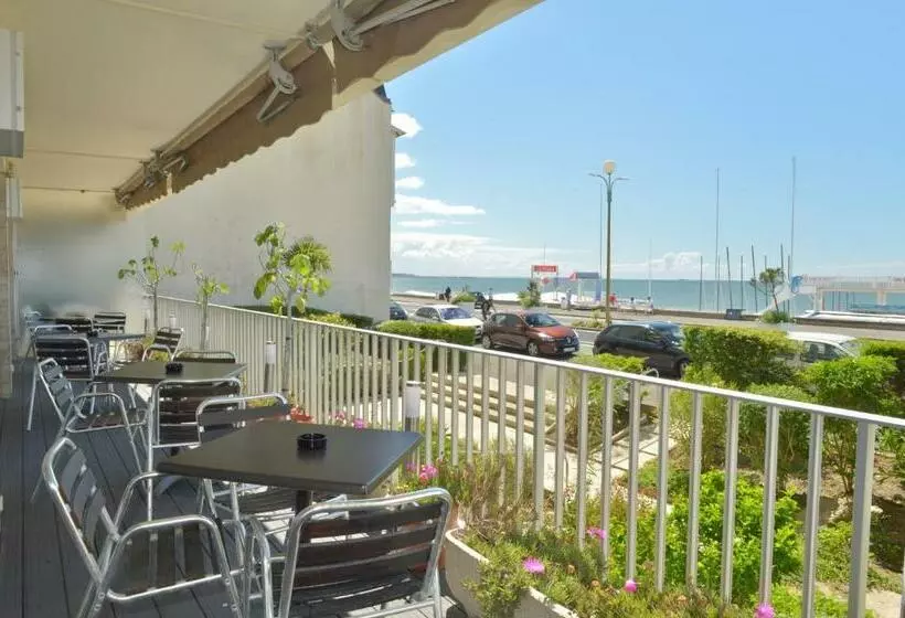 ホテル Hôtel Le Christina