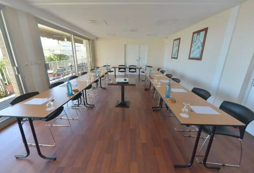 ホテル Hôtel Le Christina