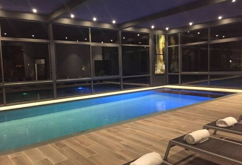 호텔 Le Dracy Hôtel Et Spa