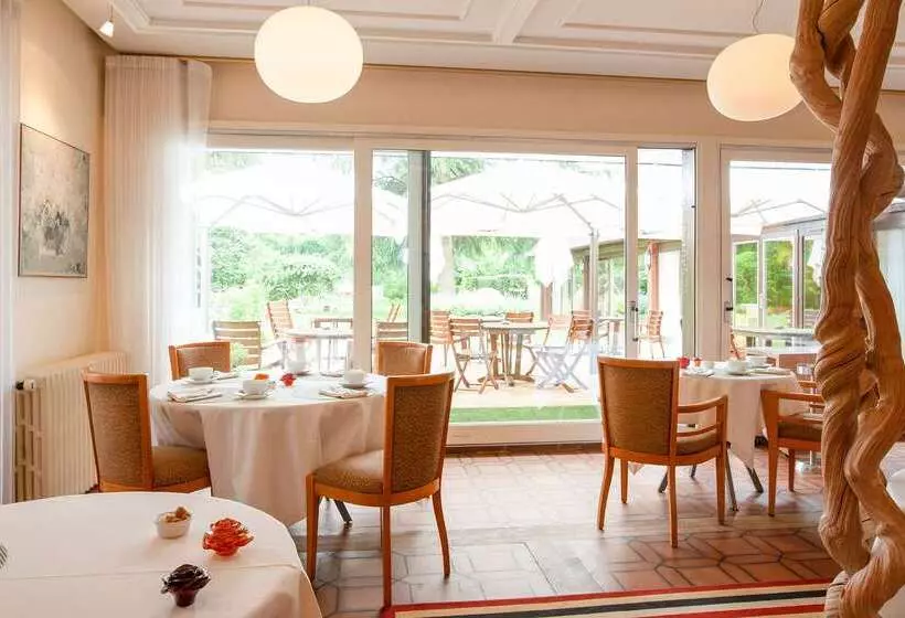 酒店 Le Manoir Du Lys, The Originals Relais