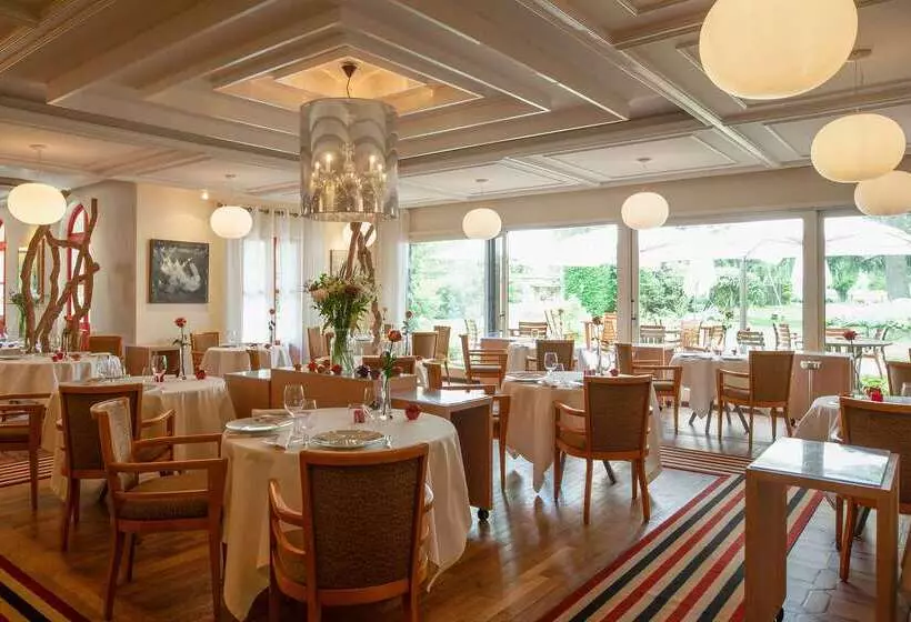 酒店 Le Manoir Du Lys, The Originals Relais