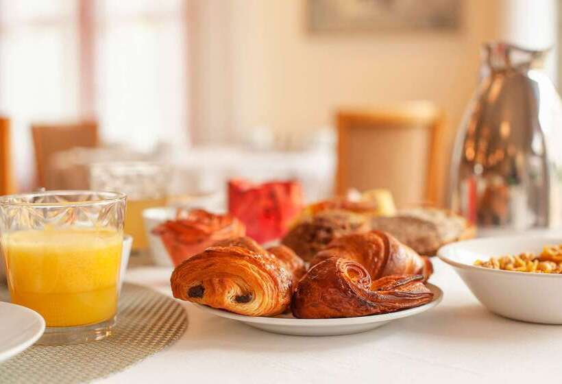 ホテル Le Manoir Du Lys, The Originals Relais