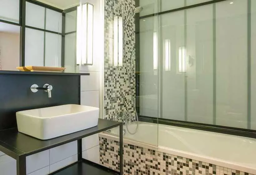 酒店 Le Manoir Du Lys, The Originals Relais