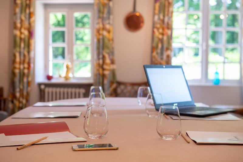 ホテル Le Manoir Du Lys, The Originals Relais