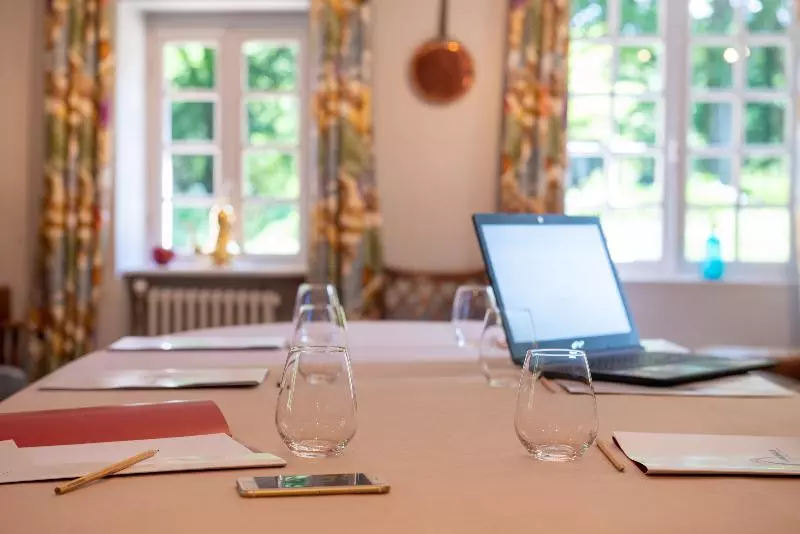 酒店 Le Manoir Du Lys, The Originals Relais