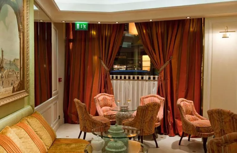 Отель Hôtel Le Regent Paris