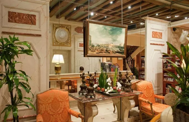 Отель Hôtel Le Regent Paris