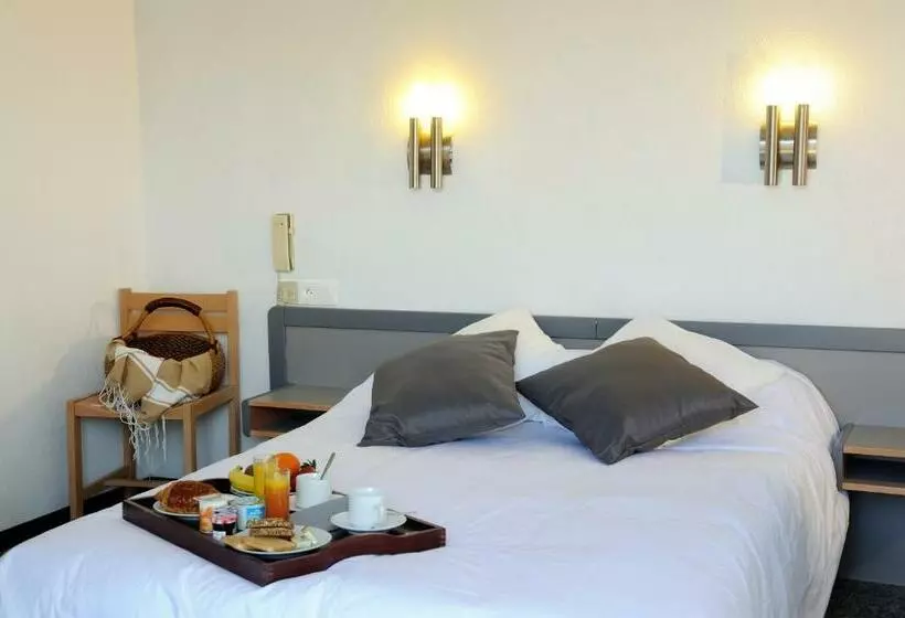 ホテル Hôtel Les Mimosas