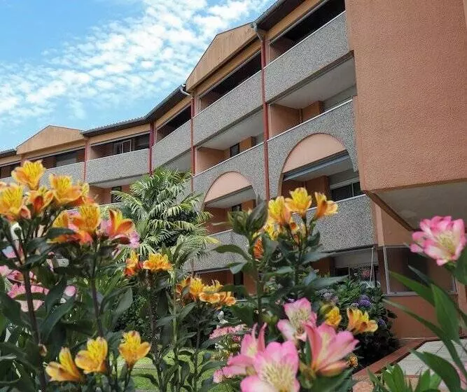 هتل Les Terrasses De Borda