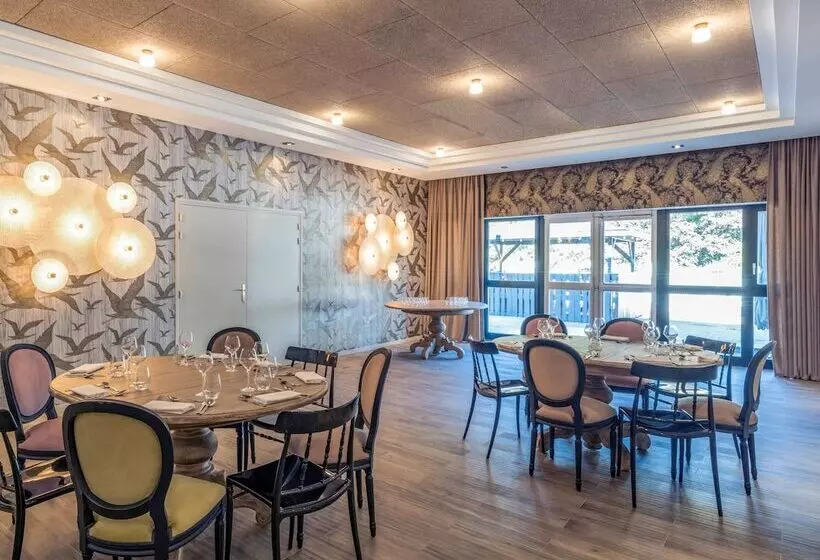 Hotel Demeures De Campagne Parc Du Coudray – Mercure