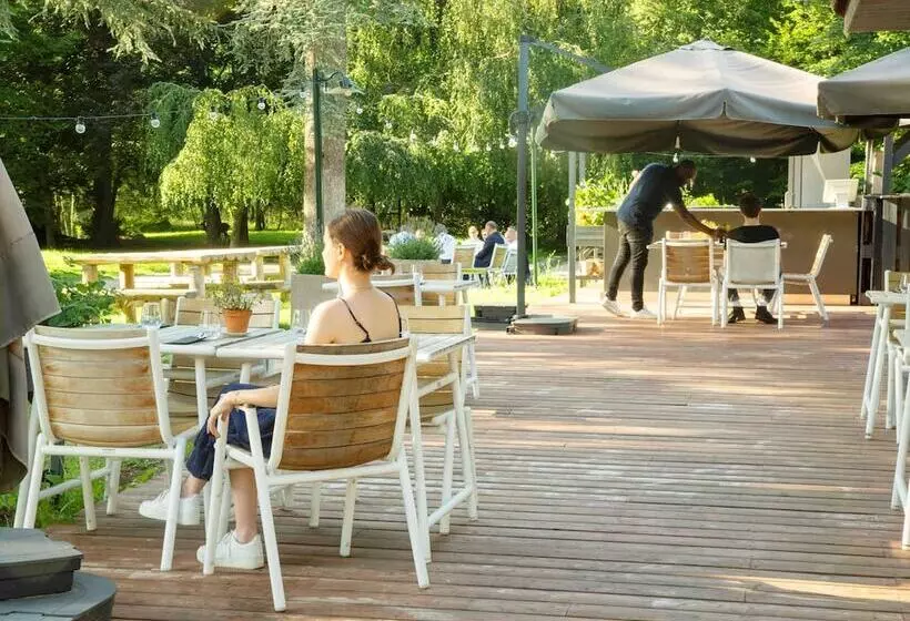 Hotel Demeures De Campagne Parc Du Coudray – Mercure