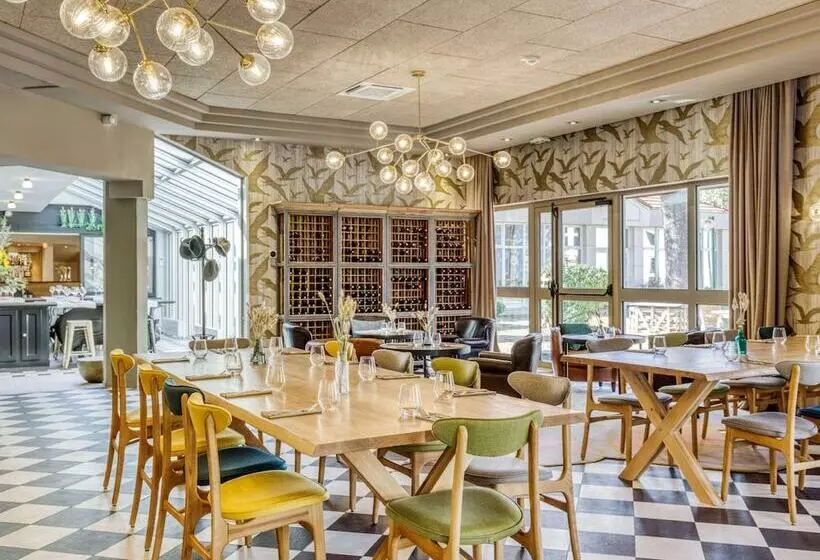 Hotel Demeures De Campagne Parc Du Coudray – Mercure