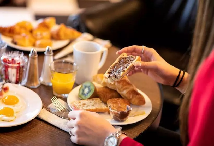 Hotel Demeures De Campagne Parc Du Coudray – Mercure