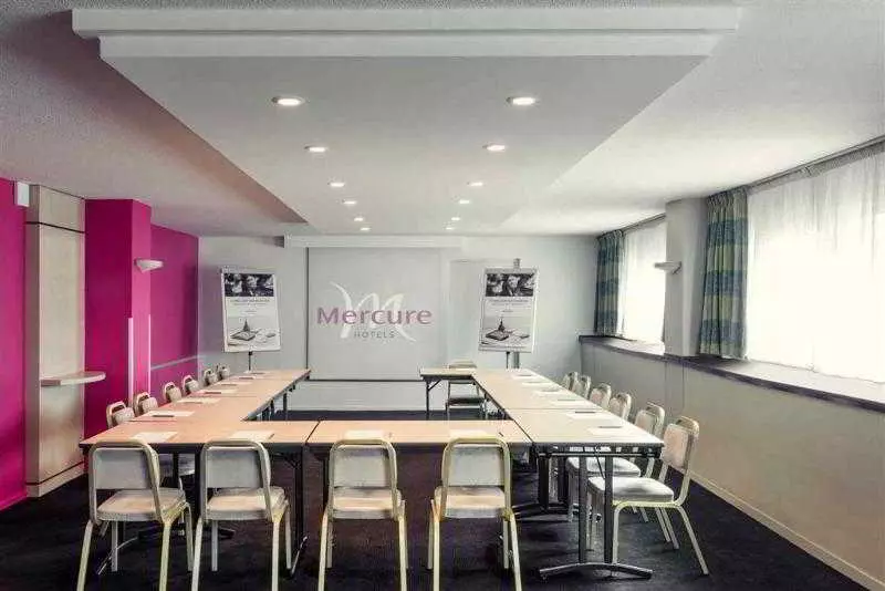 ホテル Mercure Paris Porte D Orleans