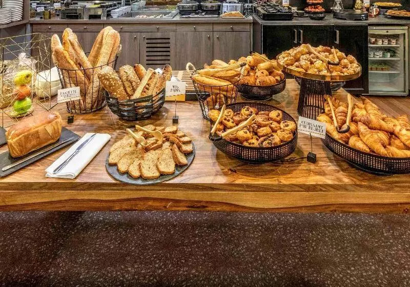 ホテル Mercure Paris Porte D Orleans