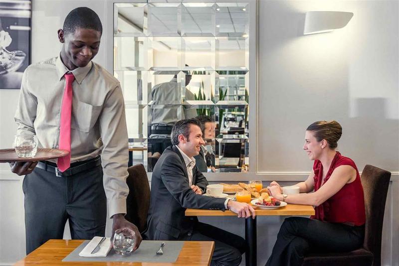 هتل Mercure Paris Porte D Orleans