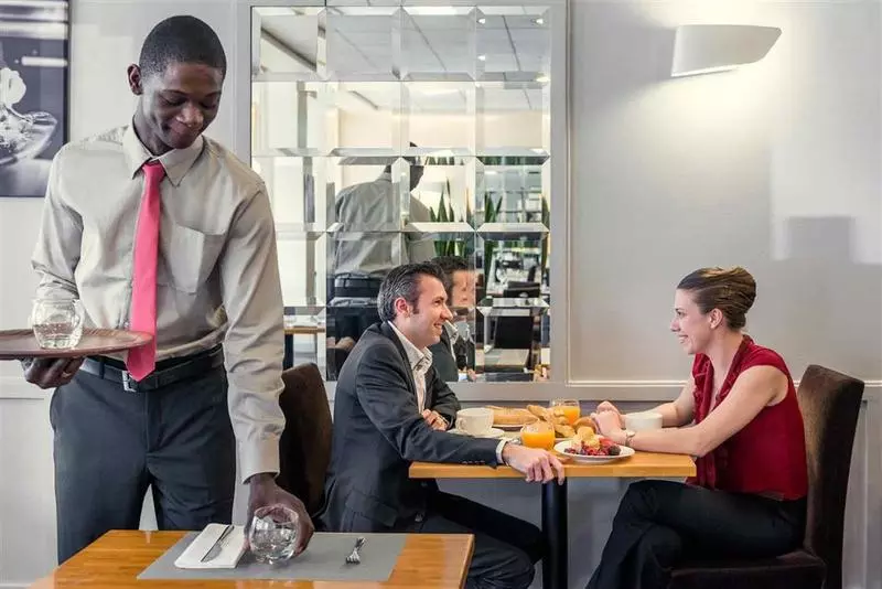 ホテル Mercure Paris Porte D Orleans