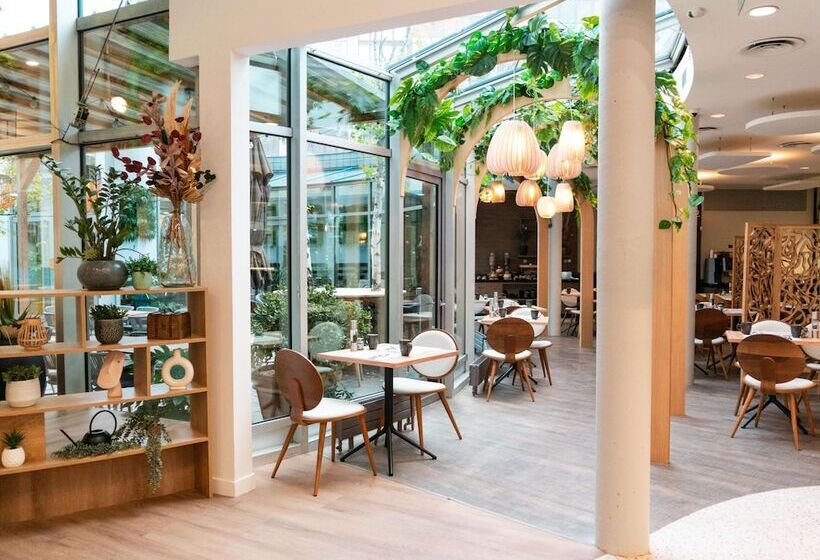 هتل Mercure Paris Val De Fontenay