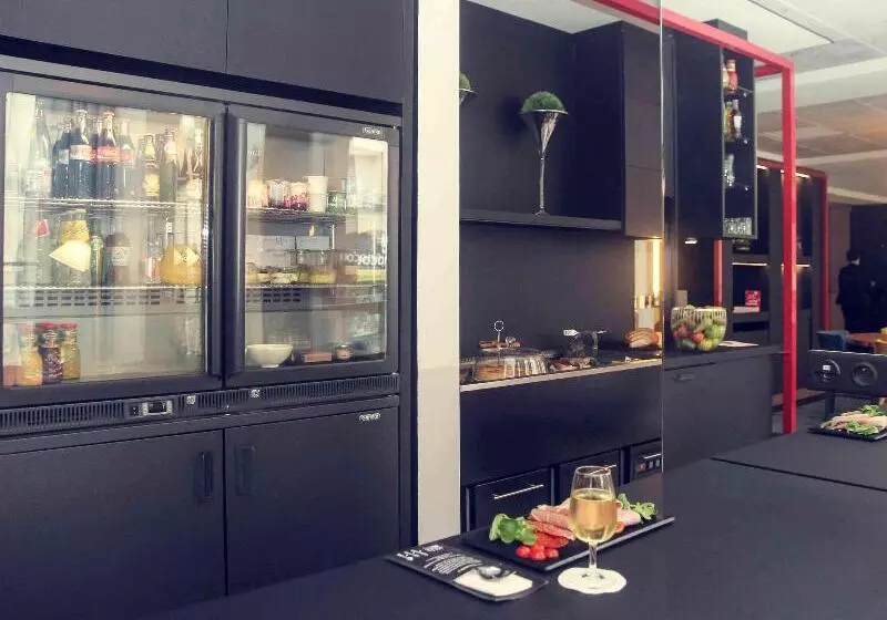 בית מלון כפרי Mercure Rennes Centre Parlement