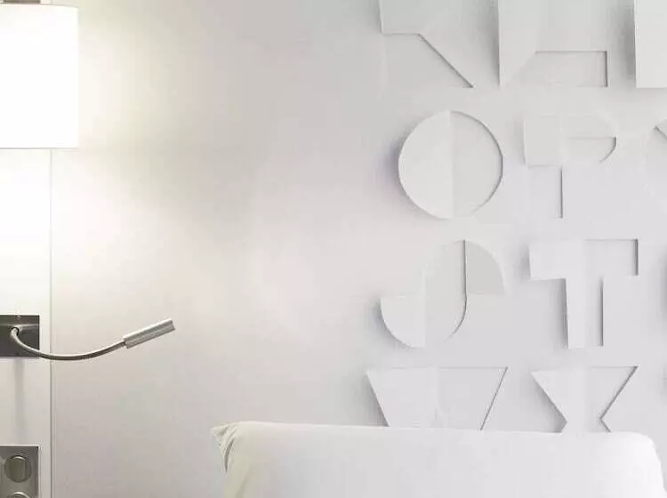 בית מלון כפרי Mercure Rennes Centre Parlement