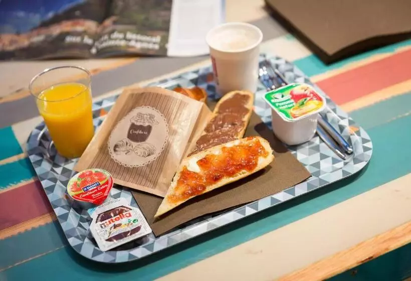 Hotel Hostel Ozz Nice