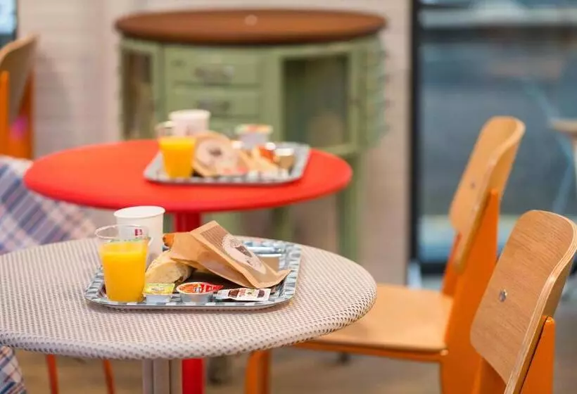 Hotel Hostel Ozz Nice