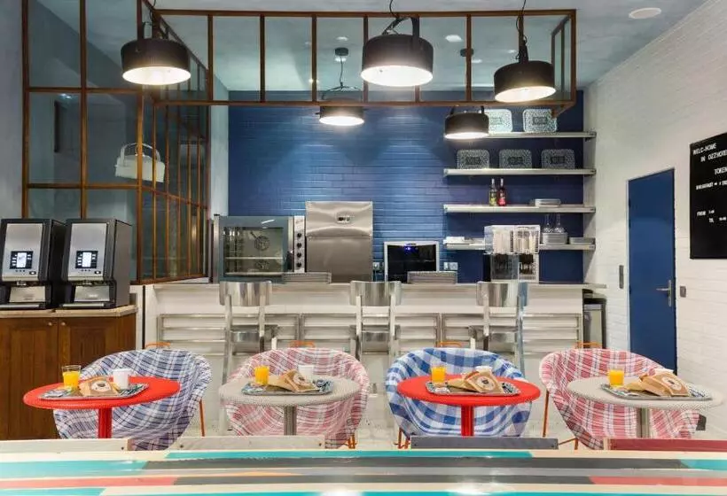 Hotel Hostel Ozz Nice