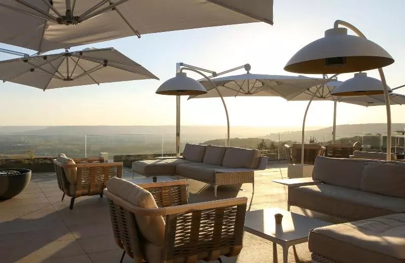 Royal Champagne Hotel & Spa