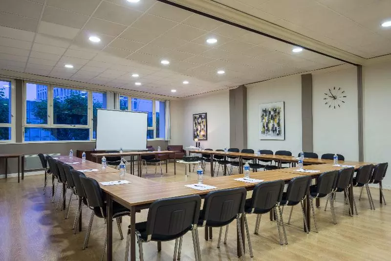 هتل The Originals City, Hôtel Napoléon, La Rochesuryon