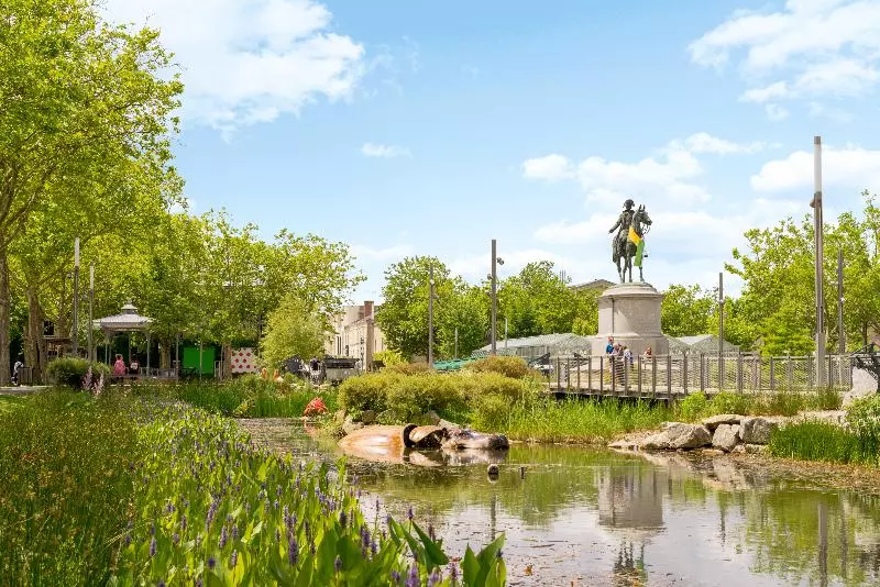 هتل The Originals City, Hôtel Napoléon, La Rochesuryon