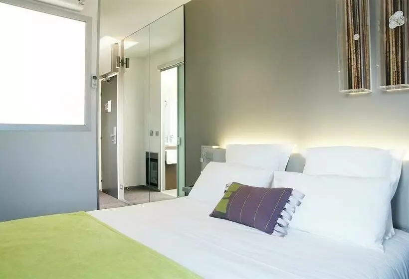 Hotelli Valadon Colors