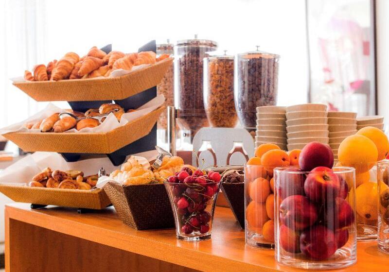 Novotel Aix En Provence Pont De L Arc