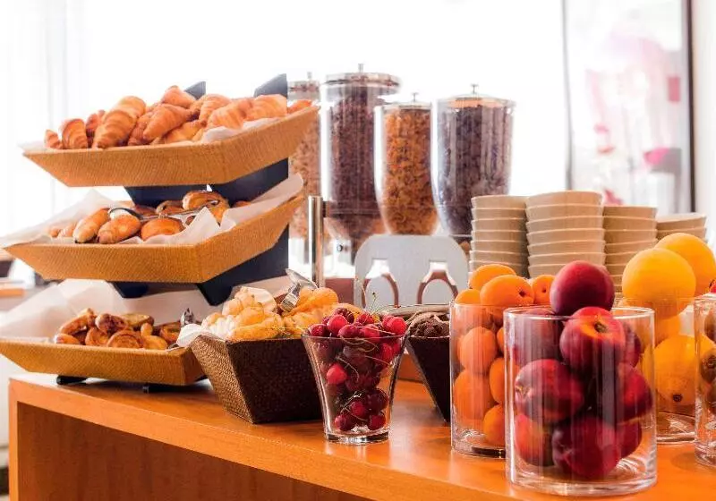 Novotel Aix En Provence Pont De L Arc