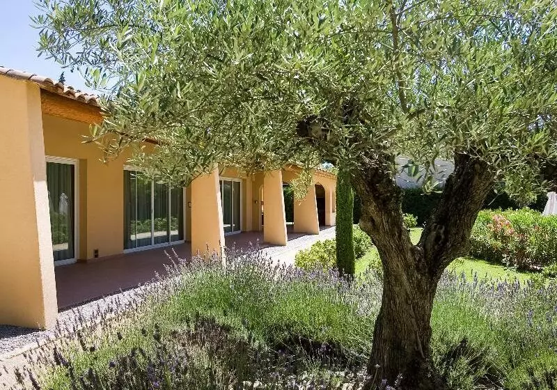 Novotel Aix En Provence Pont De L Arc