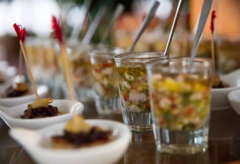 Resort Castaway Island, Fiji