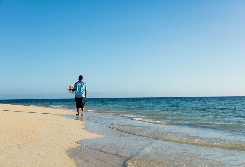 منتجع Castaway Island, Fiji
