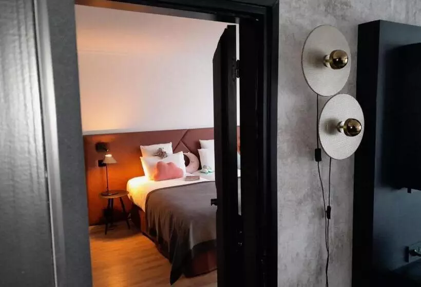 Отель Appart City Collection Genève Aéroport Ferney Voltaire