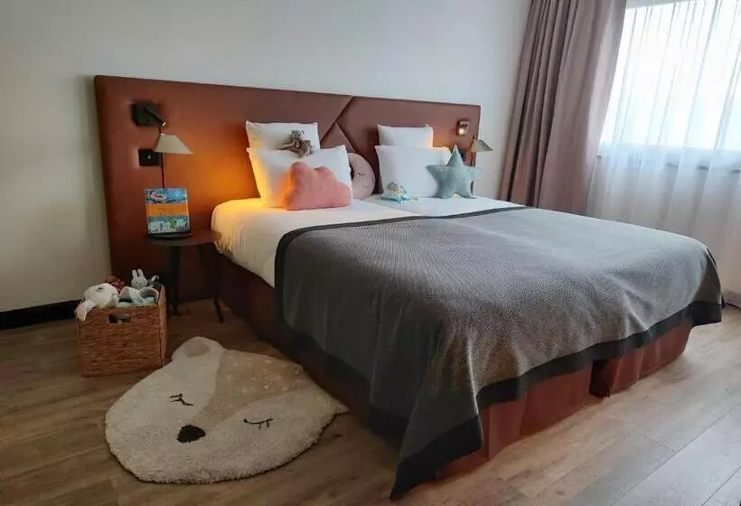 Отель Appart City Collection Genève Aéroport Ferney Voltaire