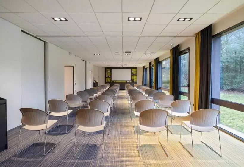 Отель Appart City Collection Genève Aéroport Ferney Voltaire