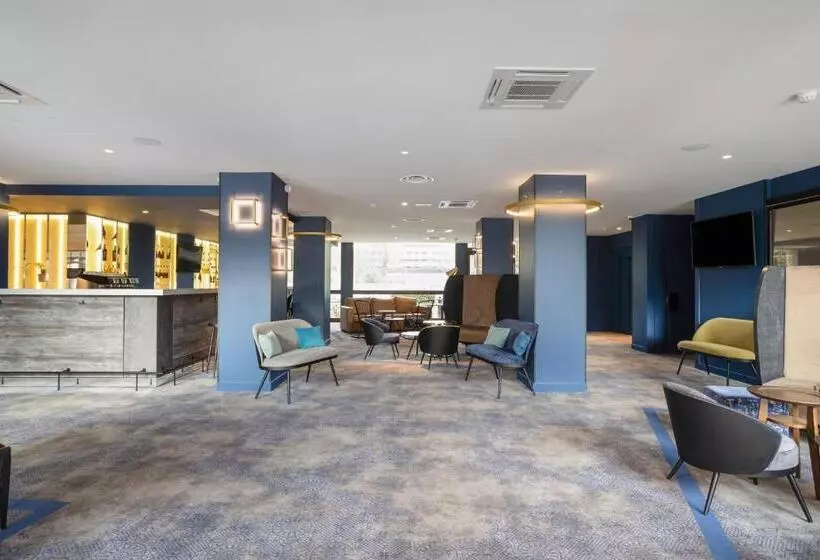 Отель Appart City Collection Genève Aéroport Ferney Voltaire