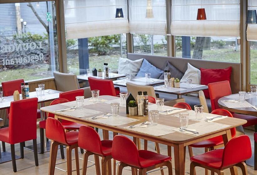 בית מלון כפרי Campanile Argenteuil