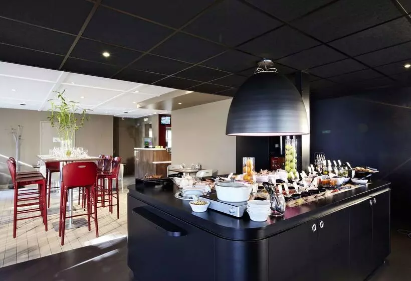 בית מלון כפרי Campanile Villefranche Sur Saone