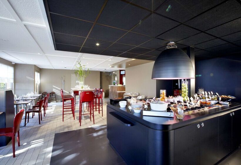 هتل Campanile Villefranche Sur Saone